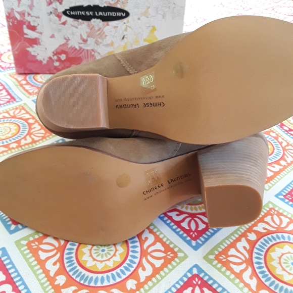 Chinese Laundry suede boots size 8.5 - Picture 4 of 5